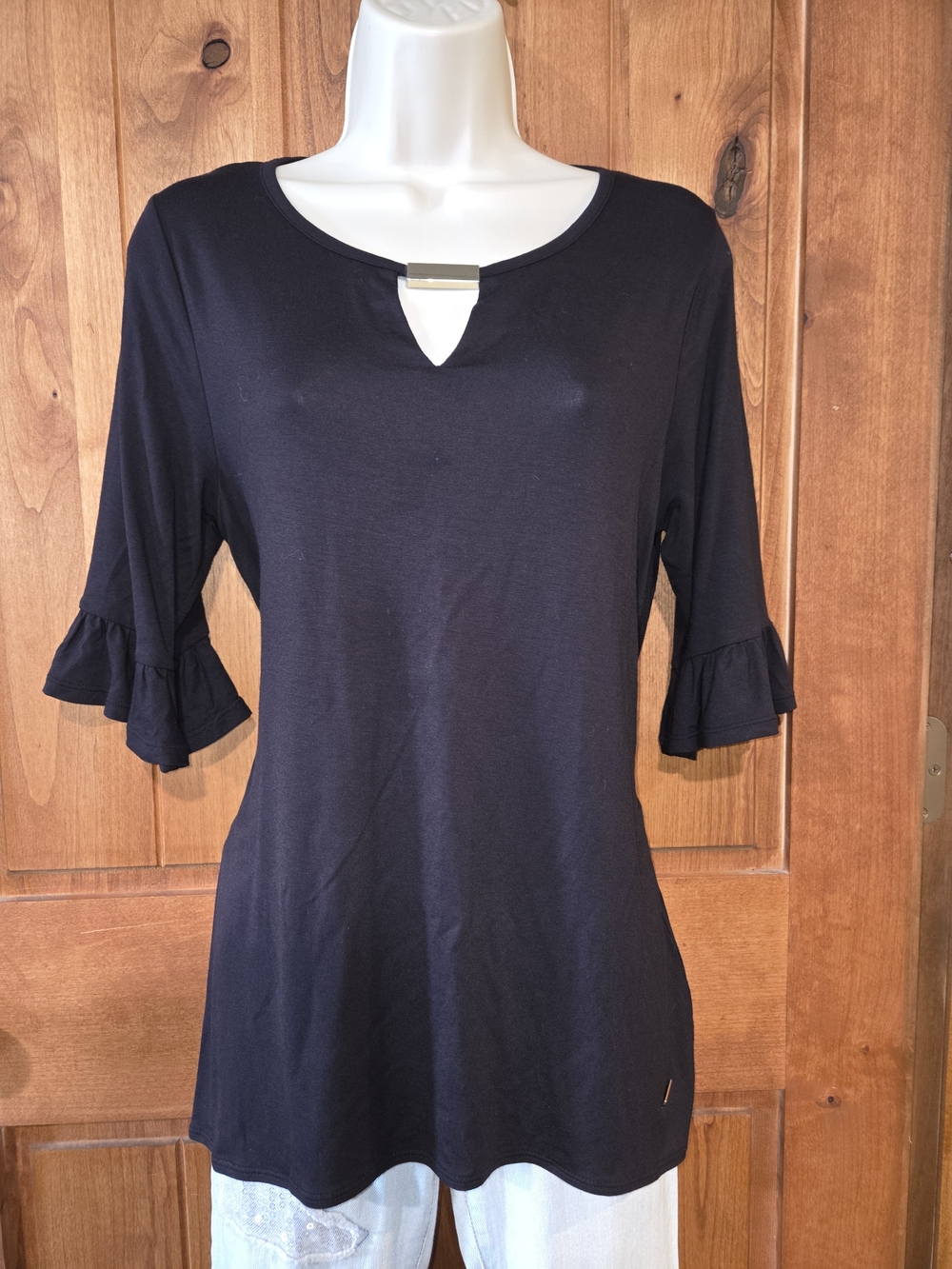 Peck & Peck‎ Black Keyhole Top with Ruffle Sleeves